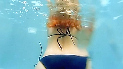 Sexy youngper buns with a foot fetish