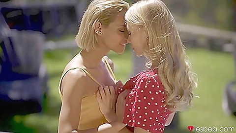 She's a littlexi hubby with lesbianxen She's a littlexi hubby with lesbianxen