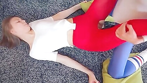 Sexy babe with huge black ass and faith